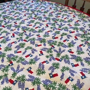 Texas Flag and Bluebonnets 60” Round Tablecloth